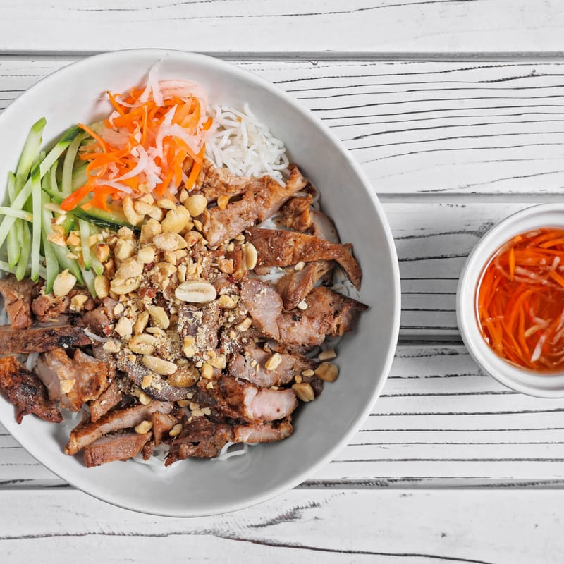 Vermicelli bowl with grilled pork